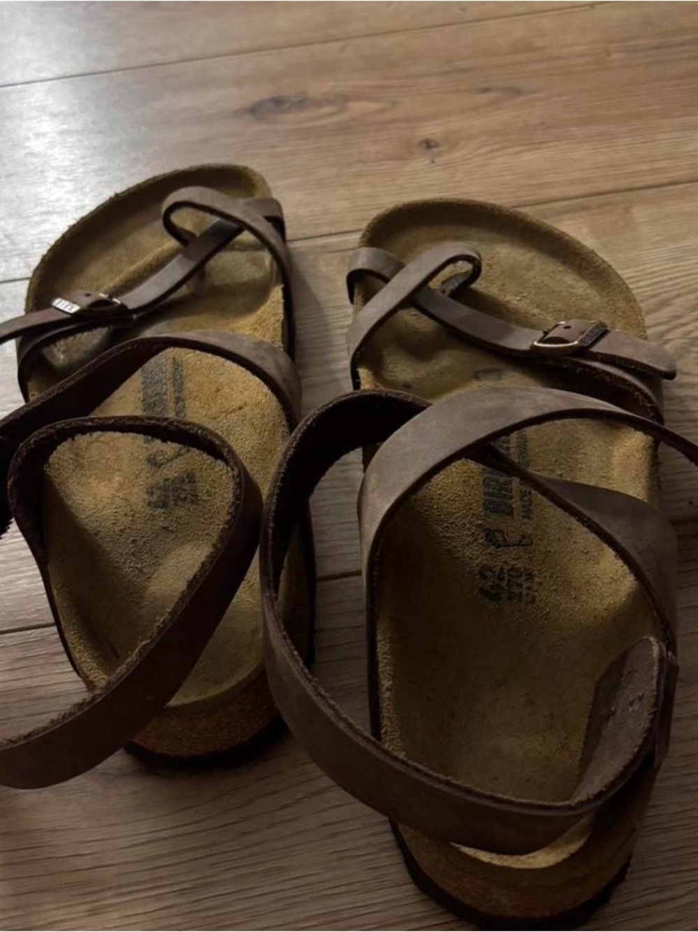 Birkenstock 42 100% Leather Brown Yara
